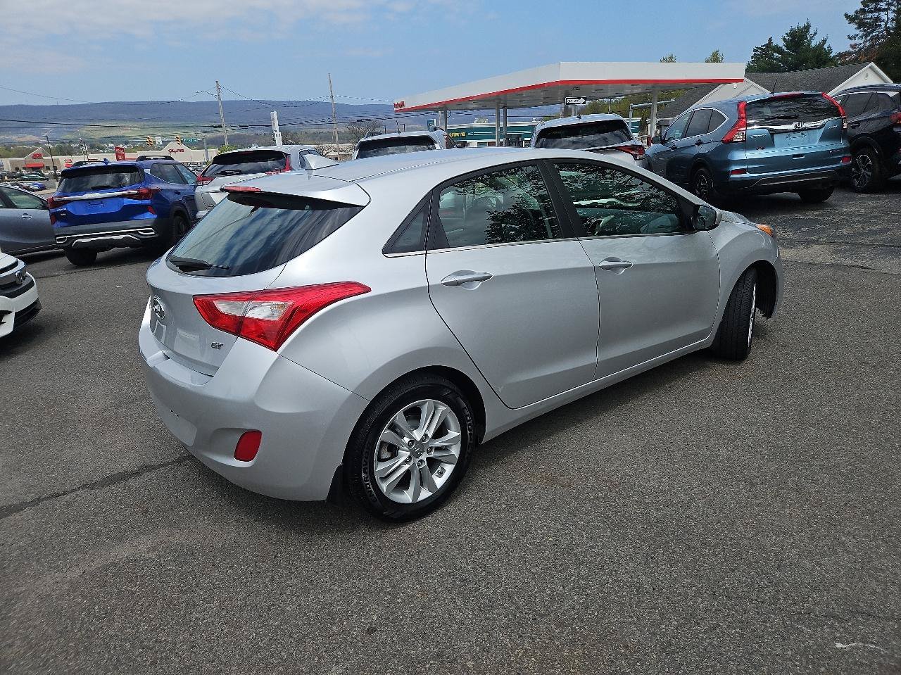 Used 2013 Hyundai Elantra GT FWD image 3