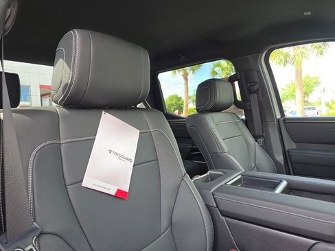 New 2026 Toyota Tundra Limited AWD/4WD image 15