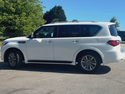 Used 2018 INFINITI QX80 4WD w/ Driver Assistance Package image 6