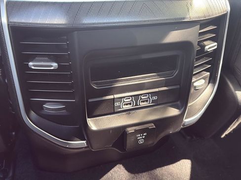 Used 2025 RAM 1500 Big Horn AWD/4WD image 11