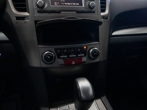 Used 2014 Subaru Outback 2.5i Premium image 32