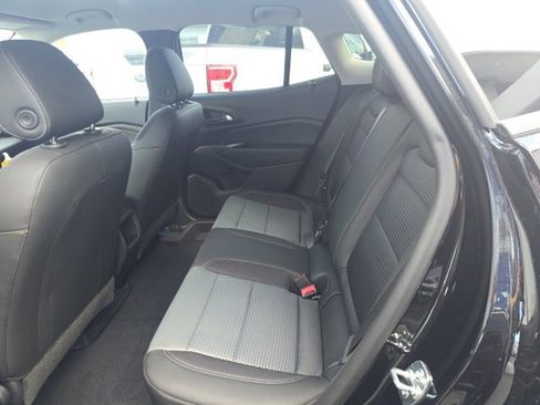 New 2026 Chevrolet Trax LT image 5