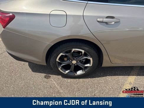 Used 2022 Chevrolet Malibu LT FWD image 32
