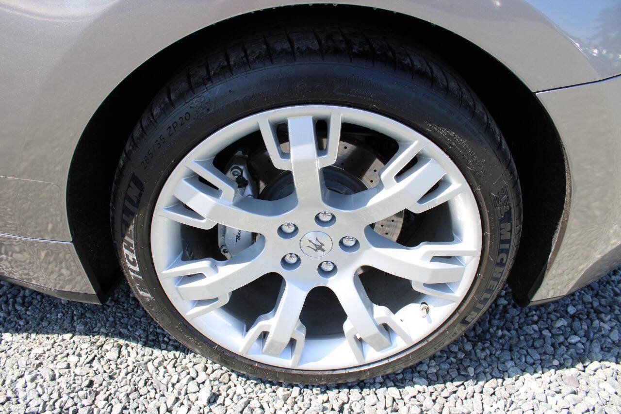 Used 2010 Maserati GranTurismo Convertible RWD image 29