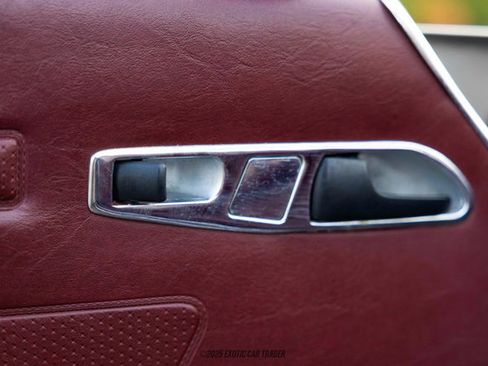 Used 1987 Mercedes-Benz 560 SL image 49