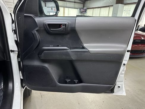 Used 2020 Toyota Tacoma SR image 16