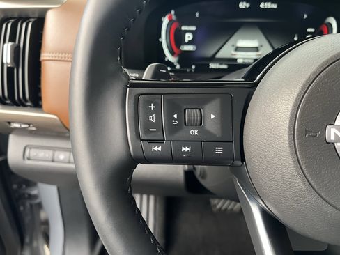 Certified 2024 Nissan Pathfinder Platinum image 19