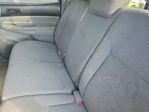 Used 2011 Toyota Tacoma PreRunner image 13