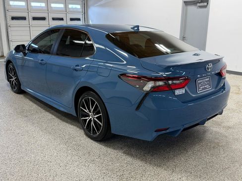 Used 2023 Toyota Camry SE FWD image 2