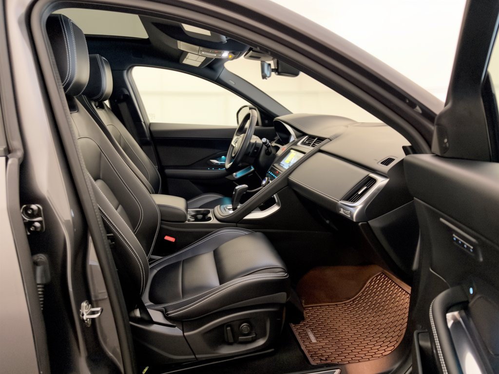 Used 2020 Jaguar E-PACE R-Dynamic S AWD/4WD image 30