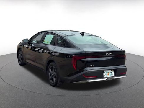 Used 2025 Kia K4 LXS image 11