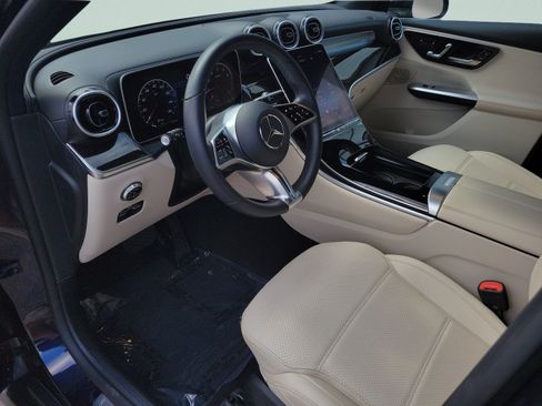 Used 2023 Mercedes-Benz GLC 300 image 19