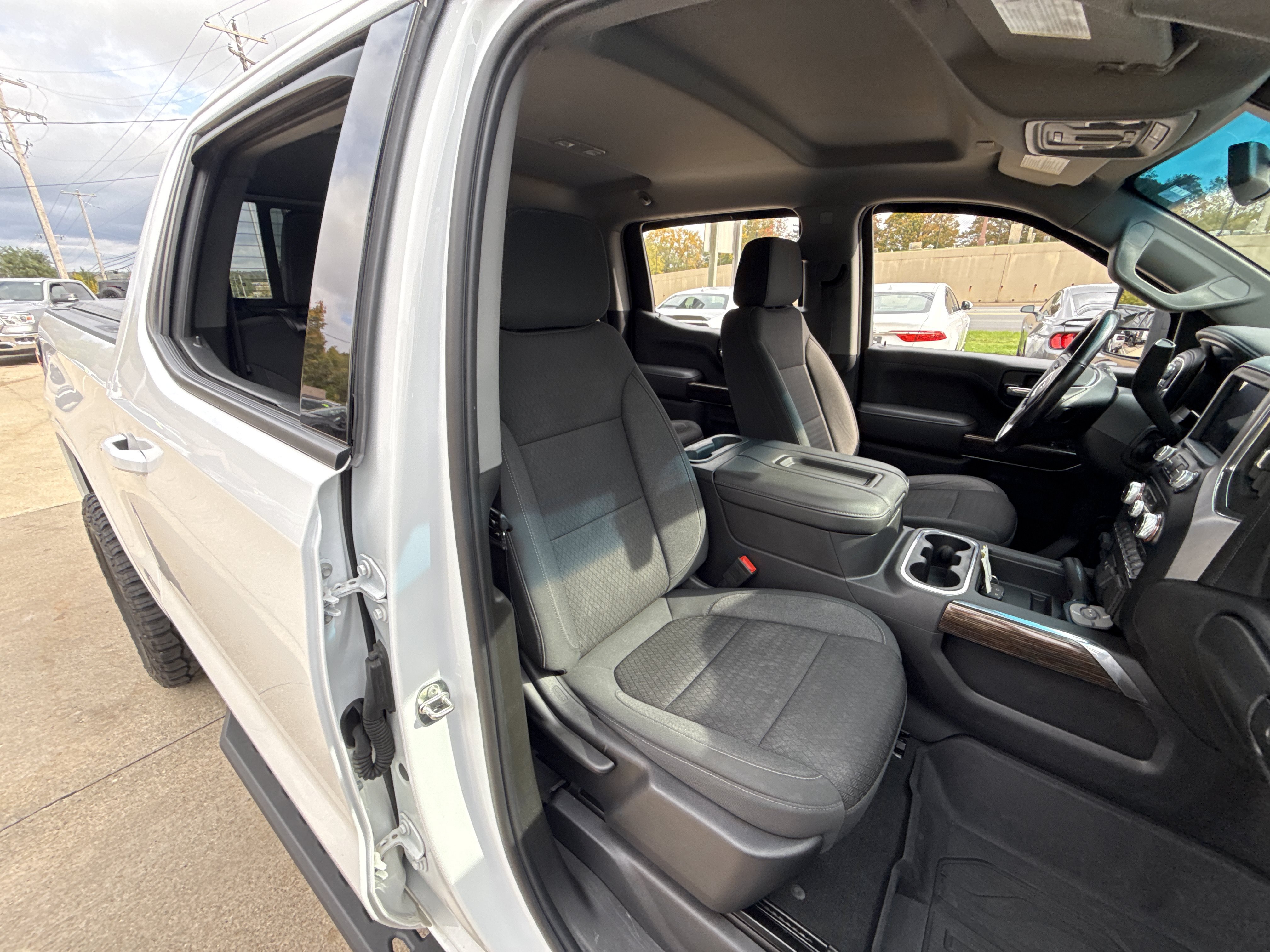 Used 2021 GMC Sierra 1500 Elevation w/ Preferred Package AWD/4WD image 24