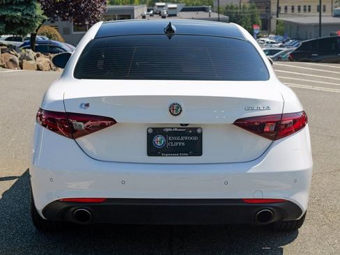 Used 2017 Alfa Romeo Giulia Ti w/ TI Lusso Package image 7