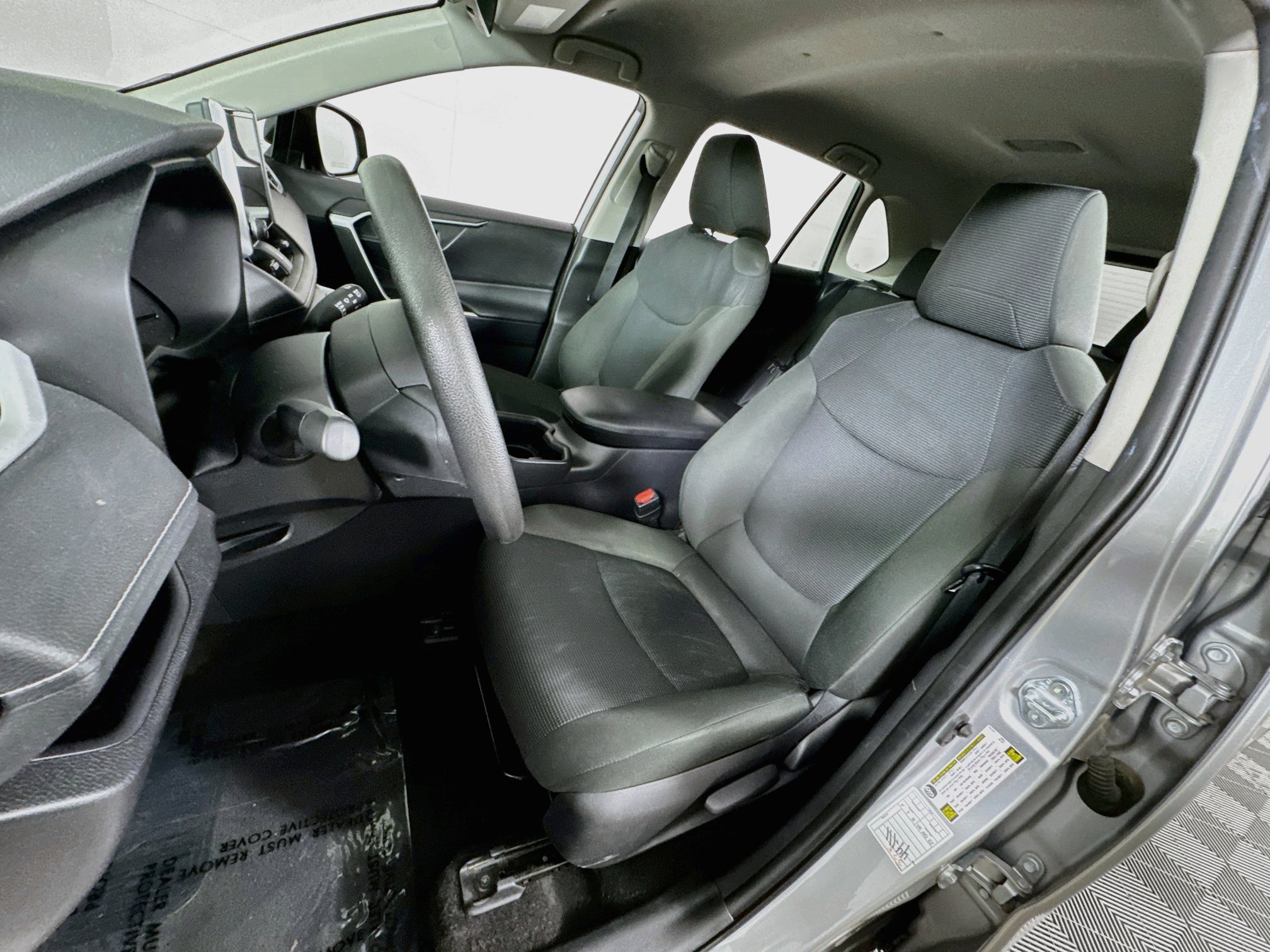 Certified 2025 Toyota RAV4 LE AWD/4WD image 12