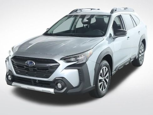Used 2024 Subaru Outback Premium AWD/4WD image 3