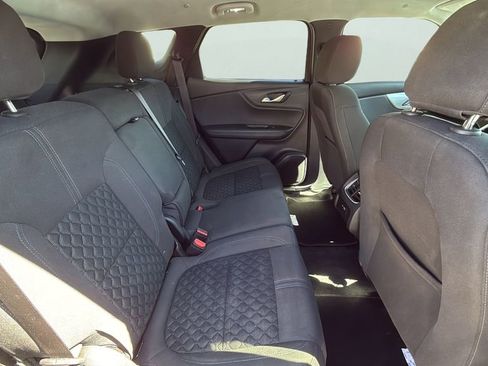 Used 2022 Chevrolet Blazer LT FWD image 16