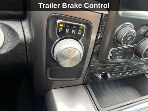Used 2017 RAM 1500 Limited RWD image 23
