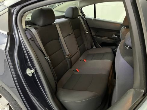 Used 2014 Chevrolet Cruze LT w/ Technology Package image 20