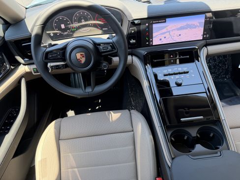 New 2026 Porsche Panamera 4 AWD/4WD image 17