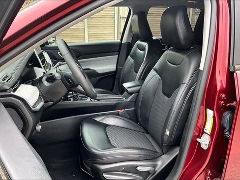 Used 2022 Jeep Compass Latitude image 8