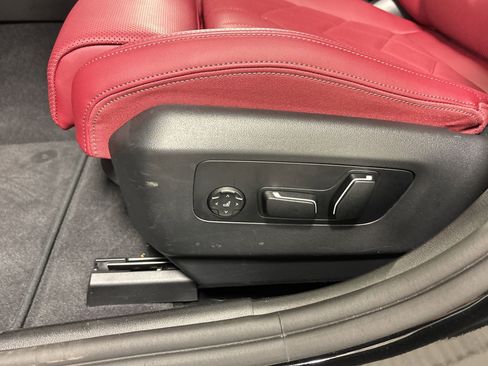 Certified 2025 BMW 530i image 12