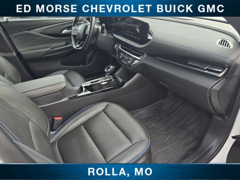 Certified 2024 Buick Envista Sport Touring FWD image 18