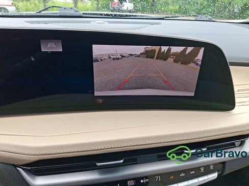 Certified 2024 Cadillac XT4 Premium Luxury AWD/4WD image 18