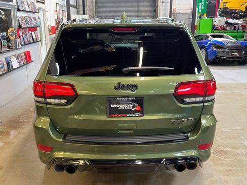 Used 2021 Jeep Grand Cherokee Trackhawk w/ Trailer Tow Group IV AWD/4WD image 9
