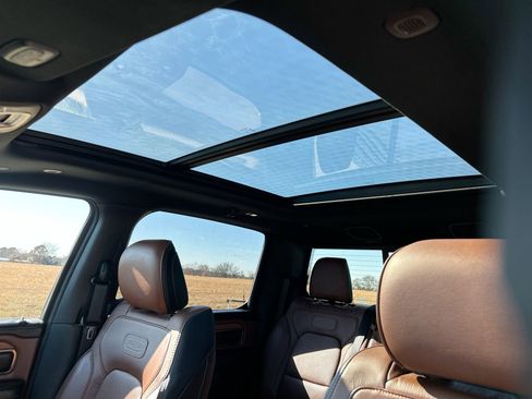 Used 2023 RAM 1500 Limited image 22