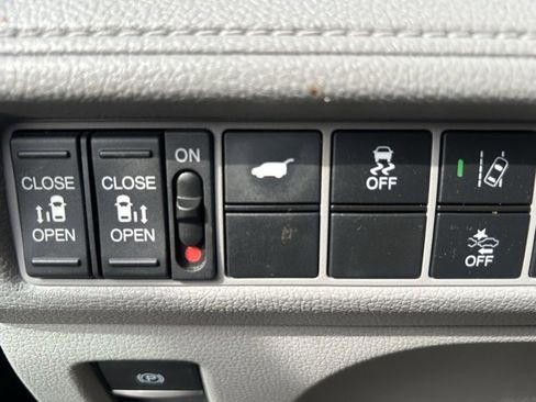 Used 2018 Honda Odyssey EX-L image 13