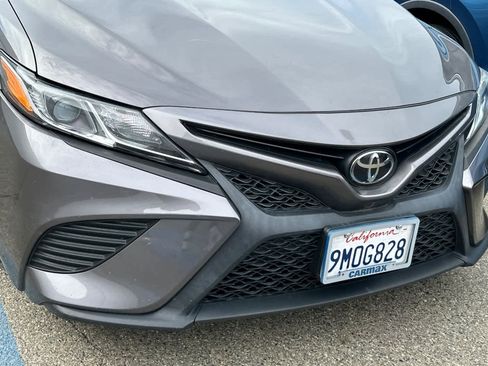Used 2019 Toyota Camry SE image 9