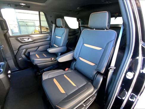 Used 2024 GMC Yukon AT4 w/ AT4 Premium Package image 21