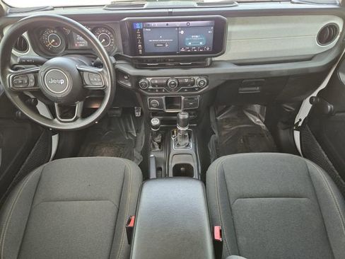 Used 2024 Jeep Gladiator Sport AWD/4WD image 25