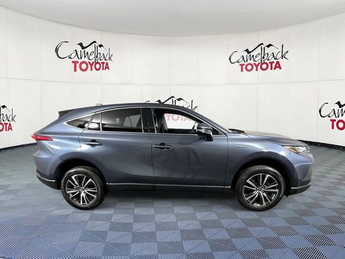 Used 2021 Toyota Venza LE image 8