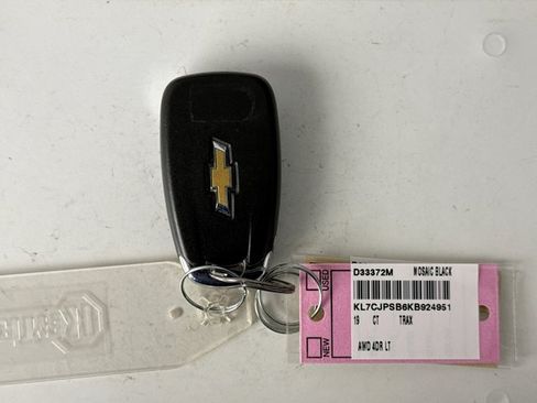 Used 2019 Chevrolet Trax LT w/ LT Convenience Package AWD/4WD image 19