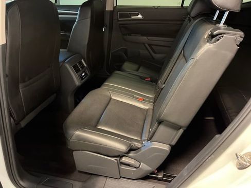 Used 2019 Volkswagen Atlas SE FWD image 17