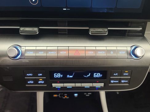 Used 2025 Hyundai Kona SEL image 31