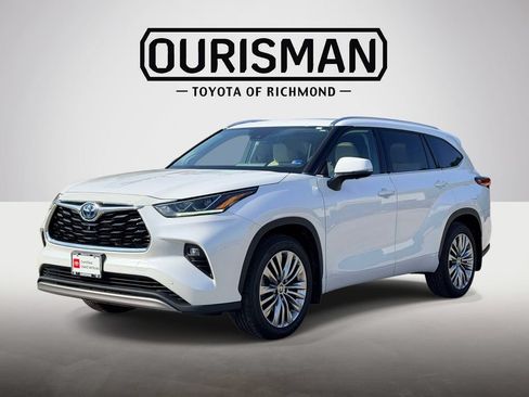 Used 2023 Toyota Highlander Platinum AWD/4WD image 24