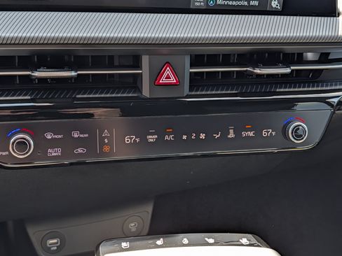 Certified 2024 Kia EV6 GT-Line AWD/4WD image 23