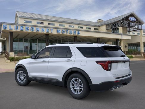 New 2026 Ford Explorer Active w/ Active Comfort Package RWD image 4