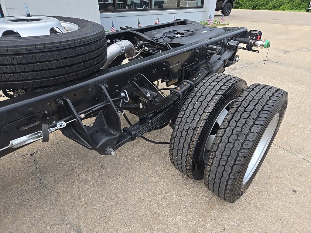 New 2026 RAM 5500 Tradesman w/ Chrome Appearance Group AWD/4WD image 27