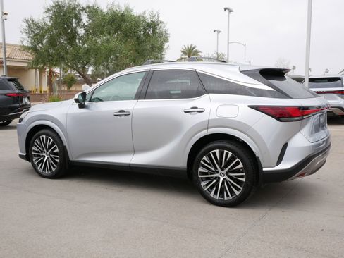 Used 2025 Lexus RX 350 w/ Convenience Package image 5