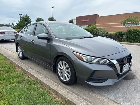 Used 2020 Nissan Sentra S FWD image 2
