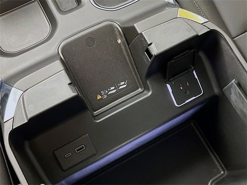 Used 2023 GMC Sierra 1500 Elevation w/ Elevation Premium Package image 36