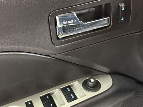 Used 2011 Ford Fusion SEL w/ 301A Rapid Spec Order Code AWD/4WD image 20