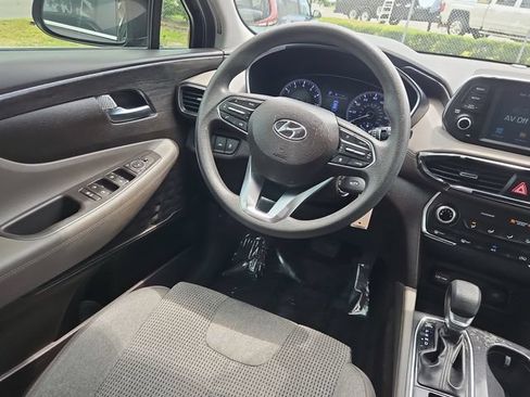 Used 2019 Hyundai Santa Fe SE FWD image 8
