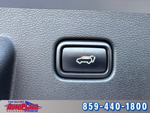 Used 2025 Kia Sportage EX w/ Premium Package FWD image 39