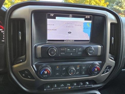 Used 2016 GMC Sierra 2500 Denali w/ Duramax Plus Package AWD/4WD image 22