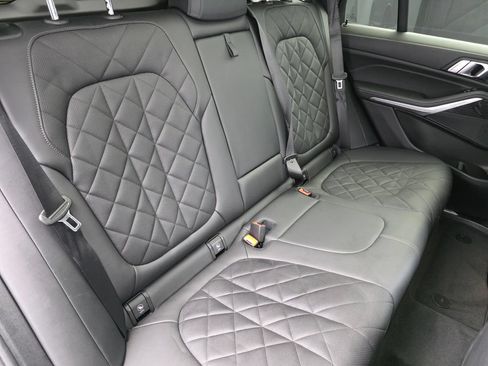 Used 2024 BMW X5 sDrive40i w/ M Sport Package RWD image 26
